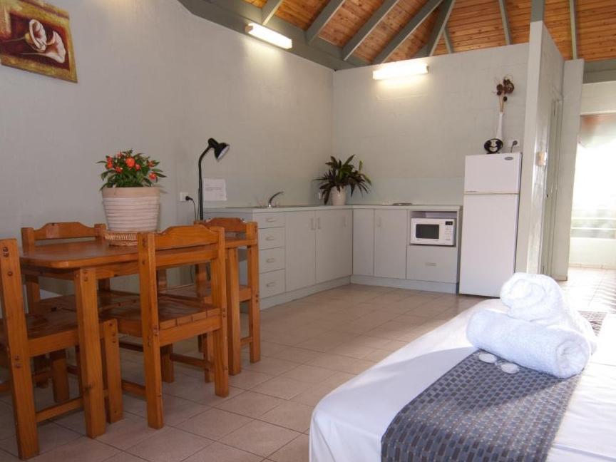 Resort Island Leisure Nelly Bay