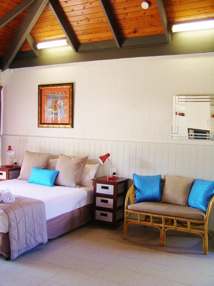 Island Leisure Resort 4*