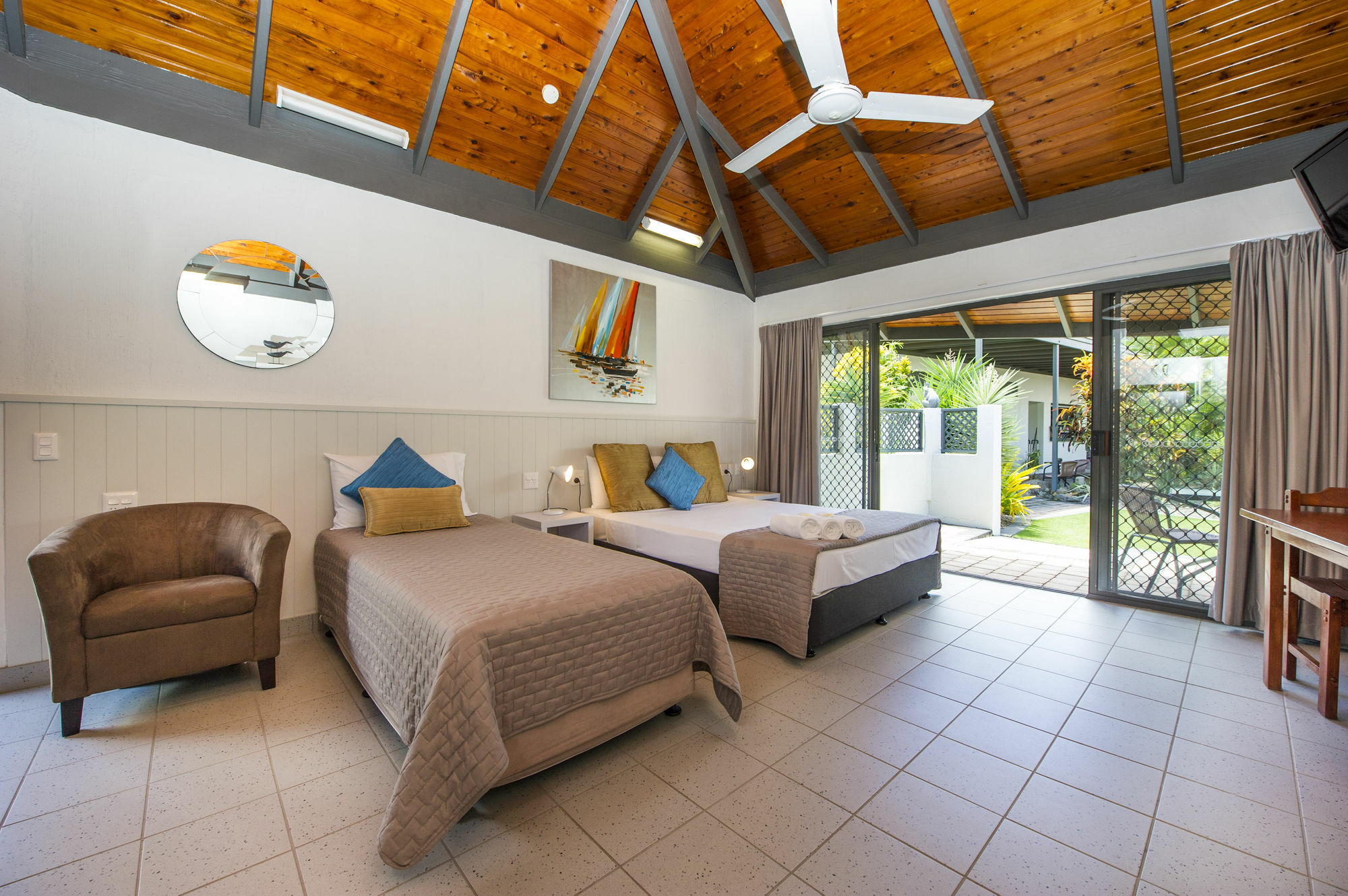 Island Leisure 4*