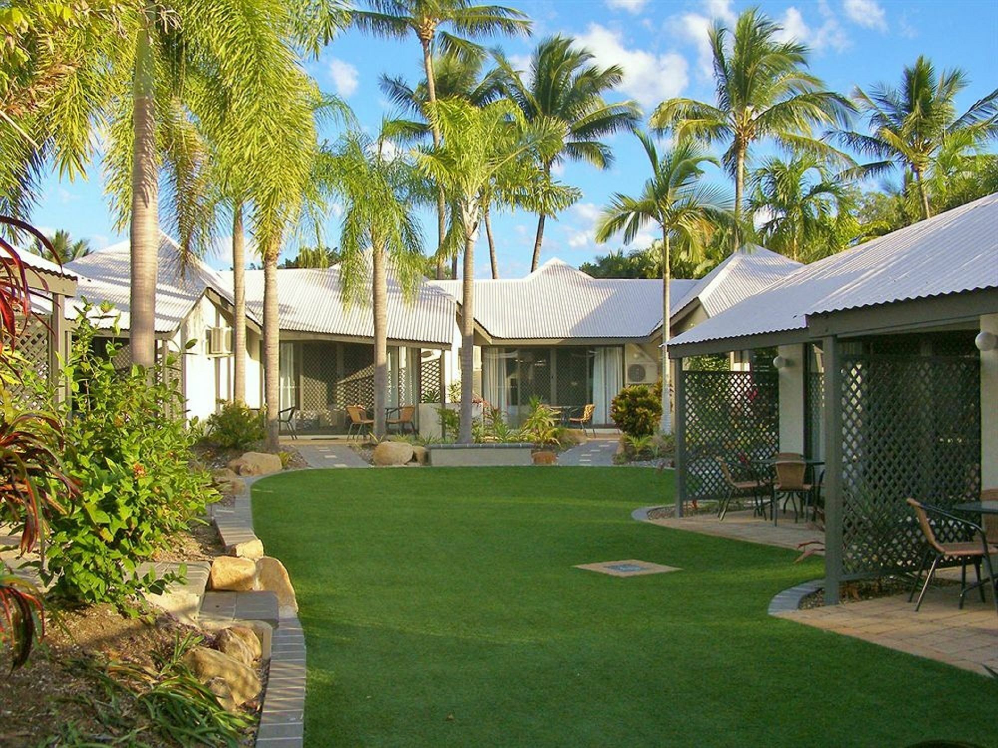 Island Leisure 4*