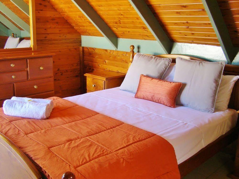 Island Leisure Resort