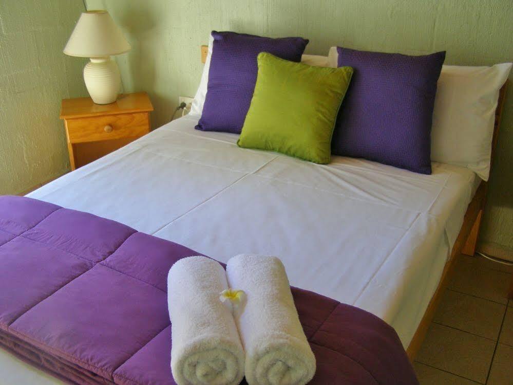 Island Leisure 4* Nelly Bay